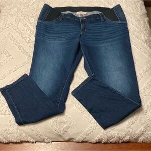 Under Belly skinny maternity jeans- Ingrid& isabel dark wash power stretch denim